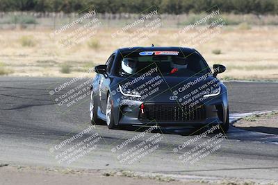 media/Sep-15-2024-Speed Ventures (Sun) [[7a54f7ed2f]]/Black Group/Session 1 (Outside Grapevine)/